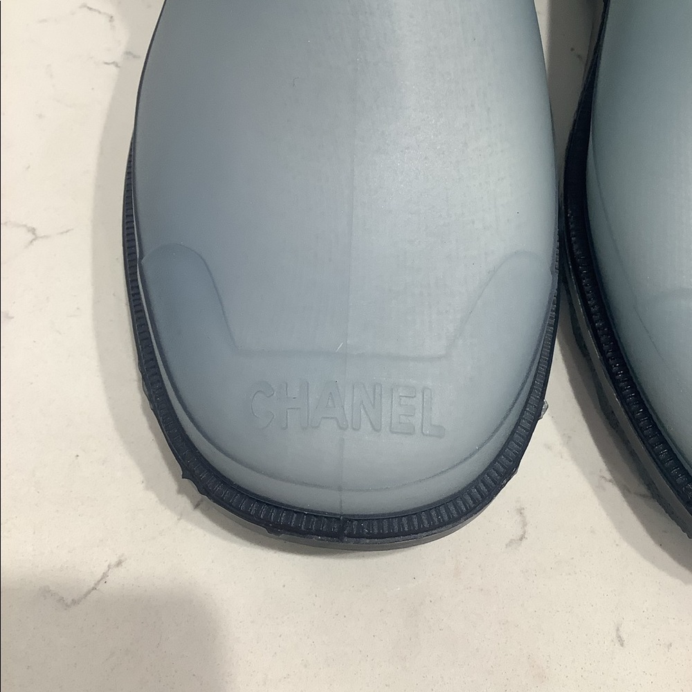 100% Authentic✅ CHANEL Vintage Boots